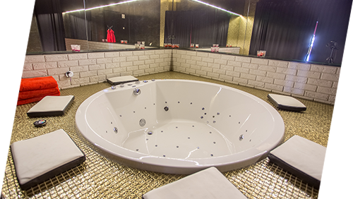 Jacuzzi w klubie Go-Go